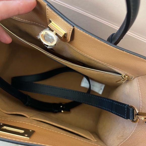 Brand new with box Louis Vuitton On My Side MM tote/crossbody/shoulder bag - Picture 3 of 10